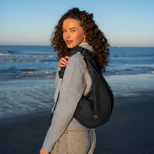 MOON BAG RUFFLE NERA