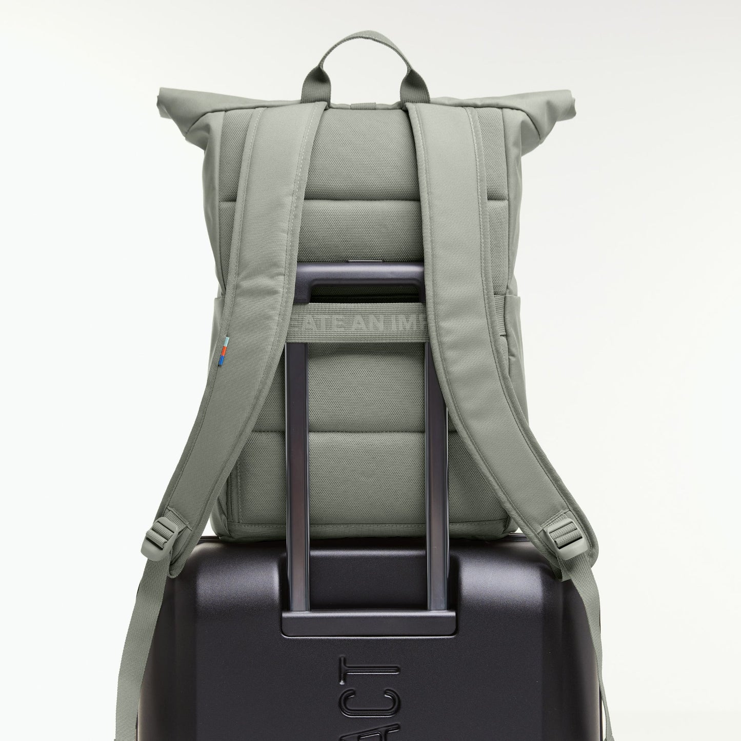 ZAINO ROLLTOP EASY VERDE SALVIA - PLASTICA RICICLATA