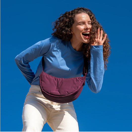 MOON BAG SMALL BORDEAUX – PLASTICA RECUPERATA DAGLI OCEANI